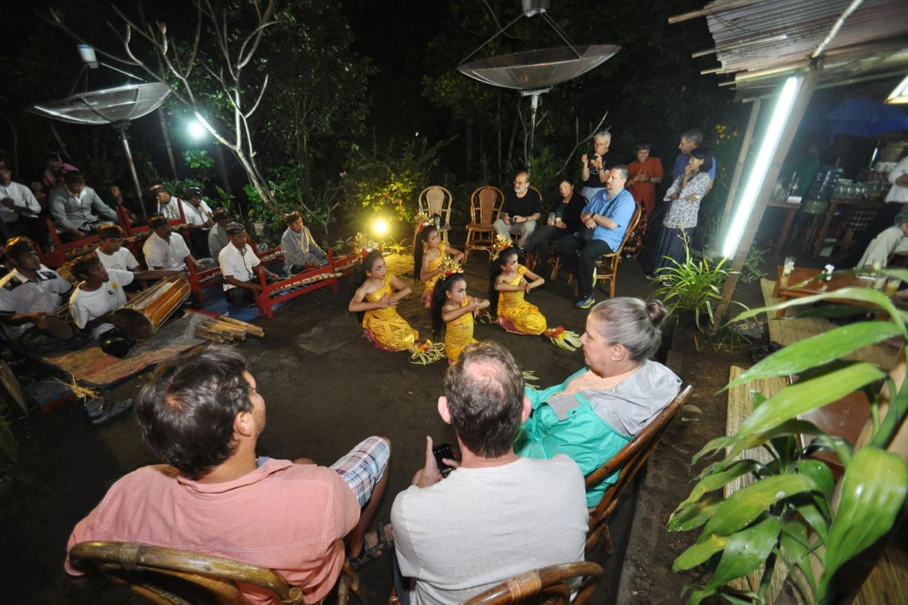 Puri Lumbung Cottages Restaurant & Spa Munduk Buitenkant foto